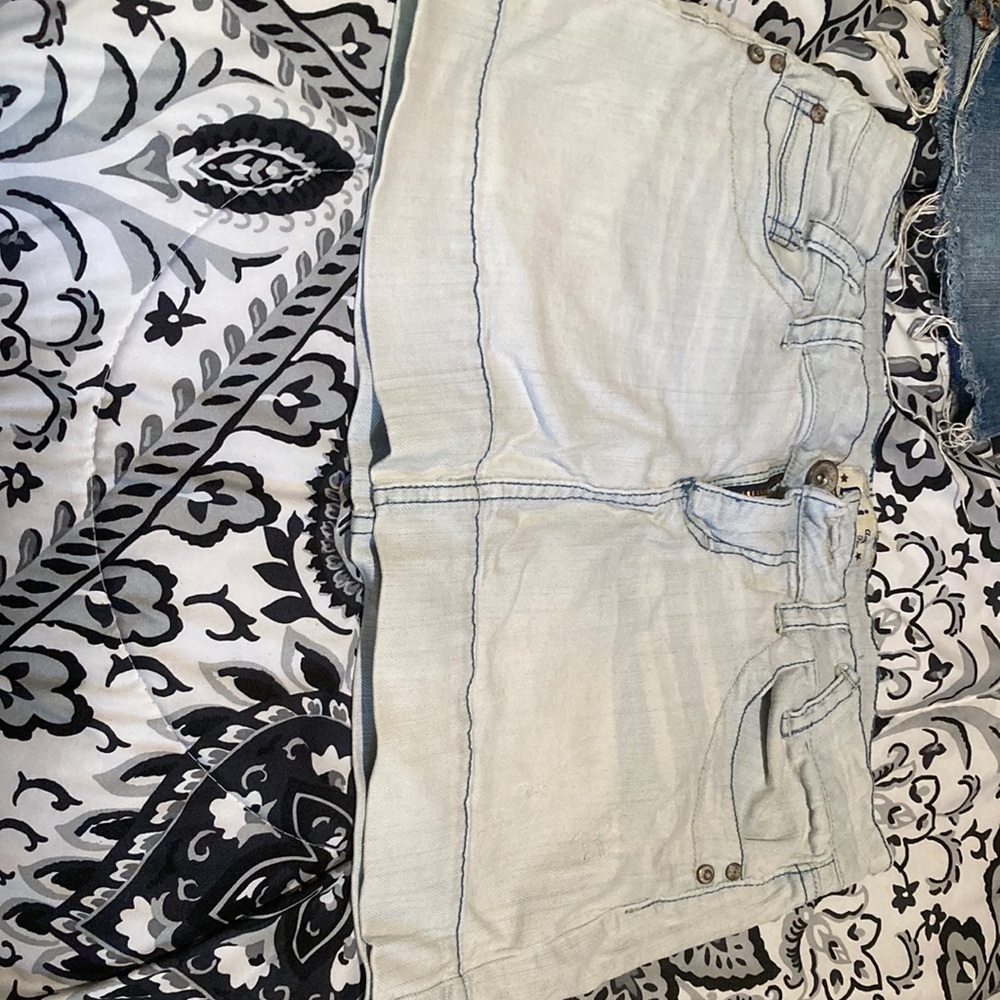 L.e.I. Ashley trouble light blue Jean skirt